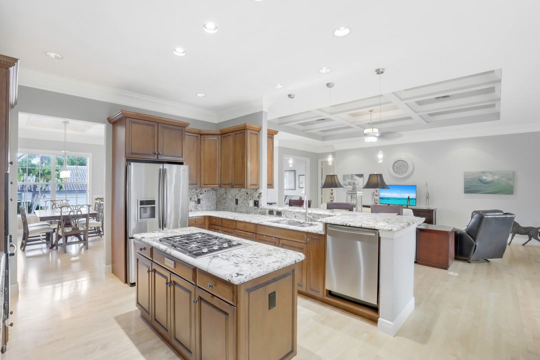 27070 Driftwood Dr, Bonita Springs, FL 34135