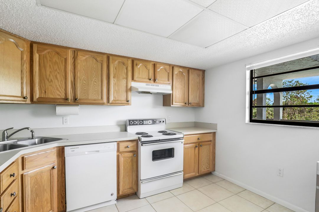 9395 Pennsylvania Ave  #9, Bonita Springs, FL 34135