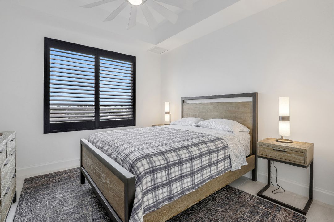 1111 Central Ave #416, Naples, FL 34102