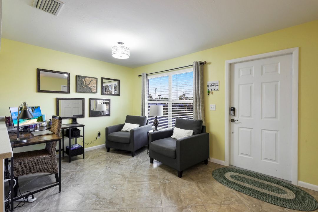 912 SE 46th St #202, Cape Coral, FL 33904