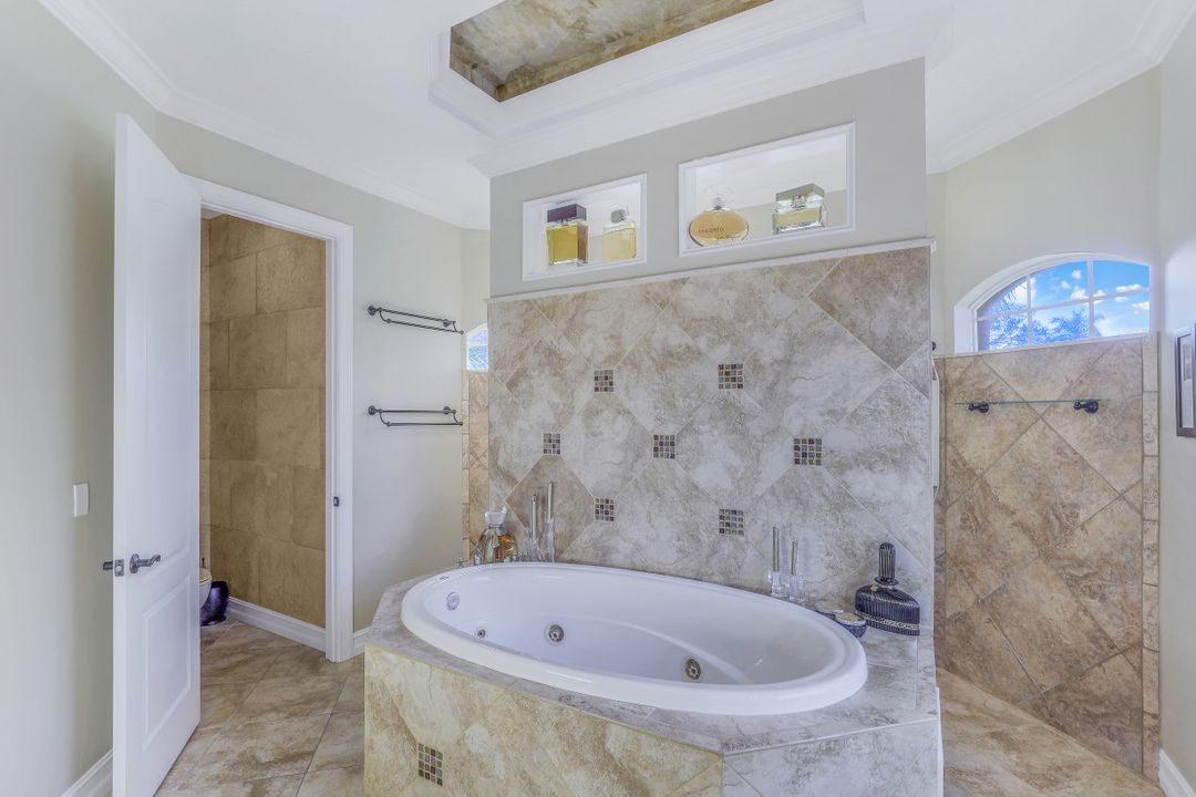 5667 Winkler Rd, Fort Myers, FL 33919