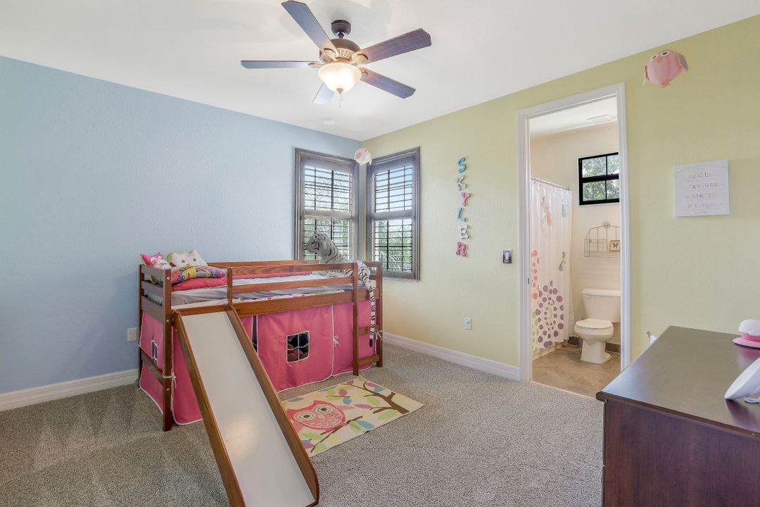 3407 Pacific Dr, Naples, FL 34119