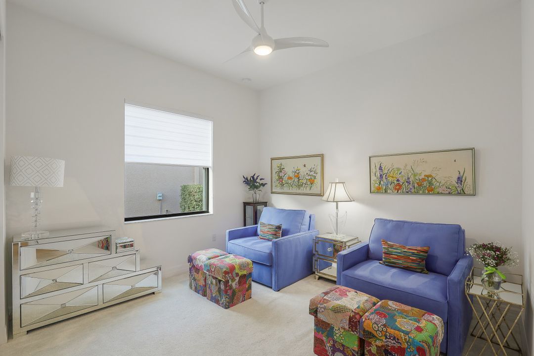 3462 Pacific Dr, Naples, FL 34119