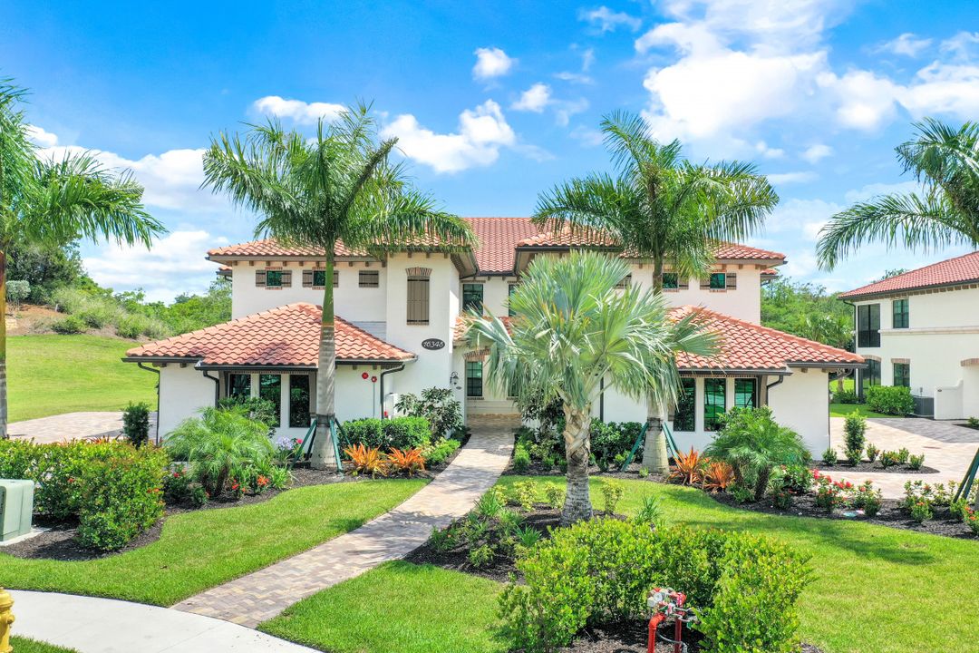 16348 Viansa Wy, Naples, FL 34110