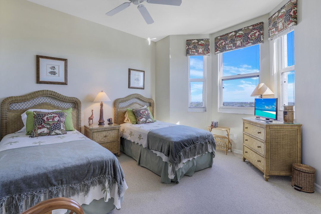 400 Flagship Dr #1101, Naples, FL 34108