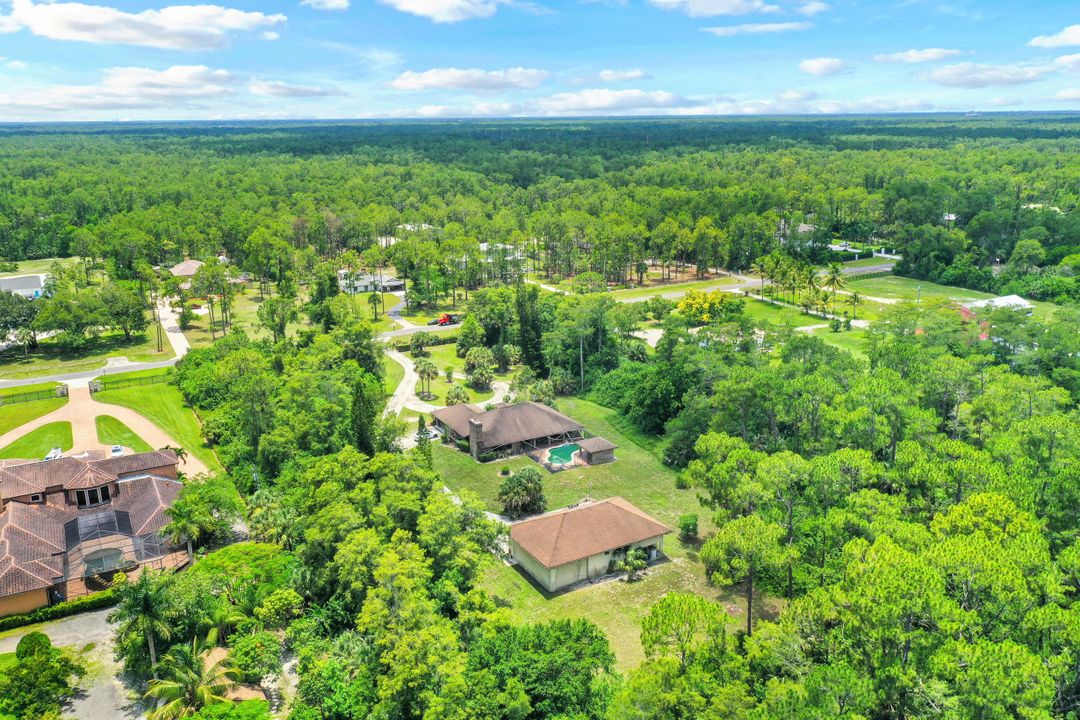 3661 7th Ave NW, Naples, FL 34120