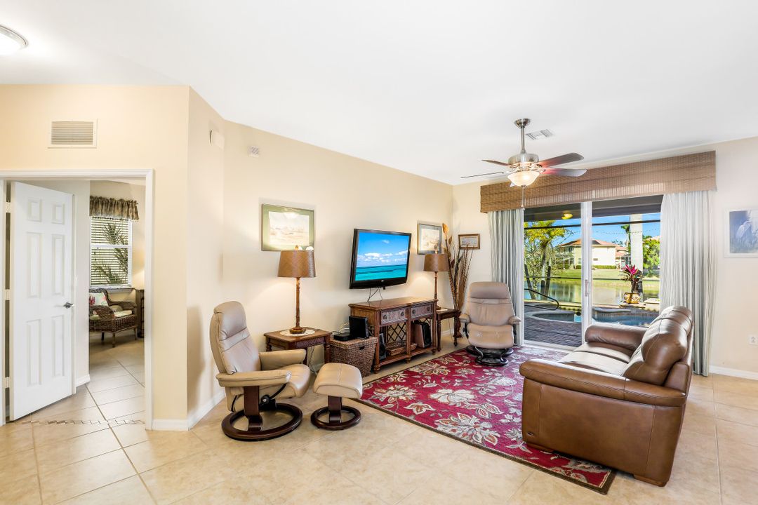 8609 Sumner Ave, Fort Myers, FL 33908