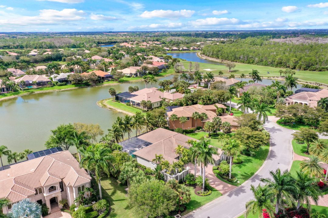 22240 Wood Run Ct, Bonita Springs, FL 34135