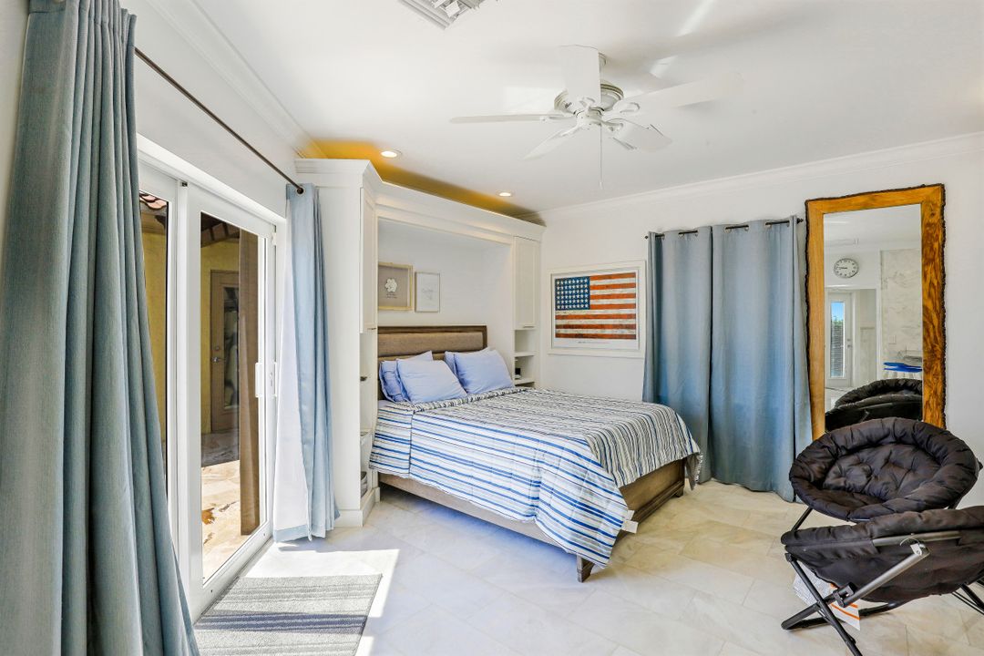 518 Coral Dr, Cape Coral, FL 33904