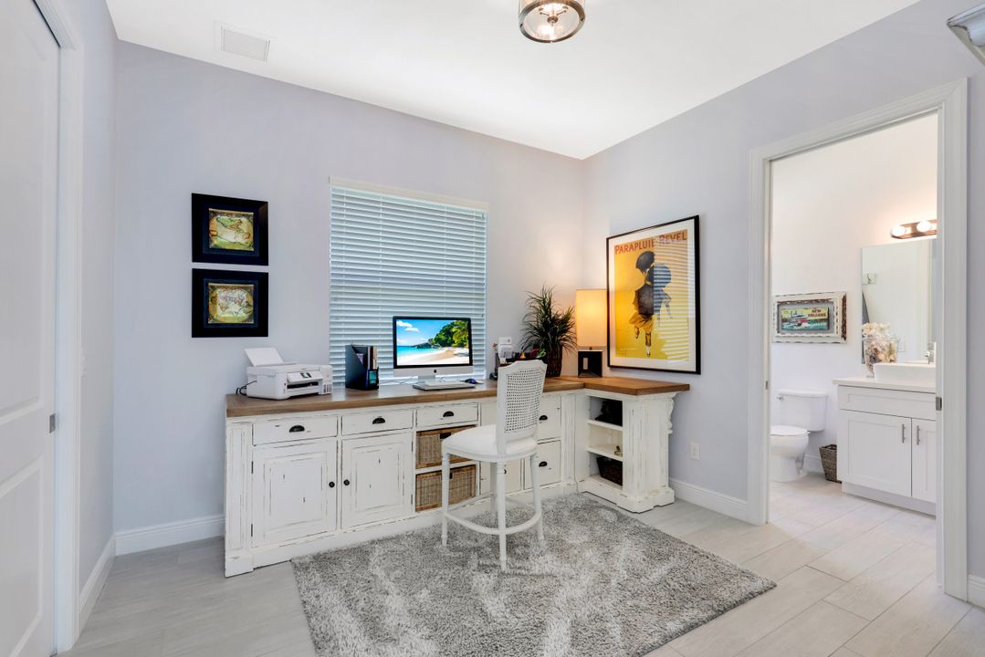 2112 16th St NE, Naples, FL 34120