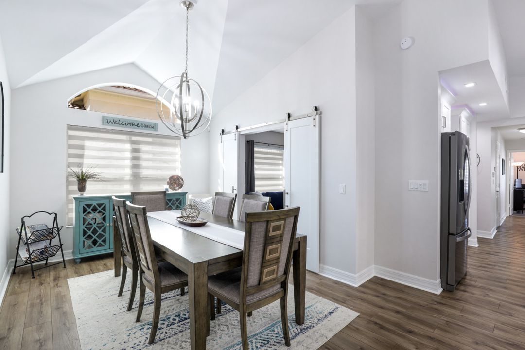 1671 Triangle Palm Terrace, Naples, FL 34119