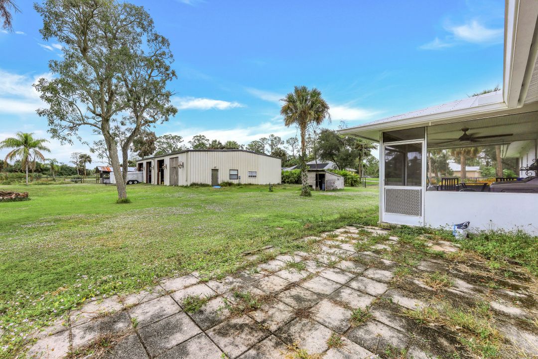 795 25th St SW, Naples, FL 34117