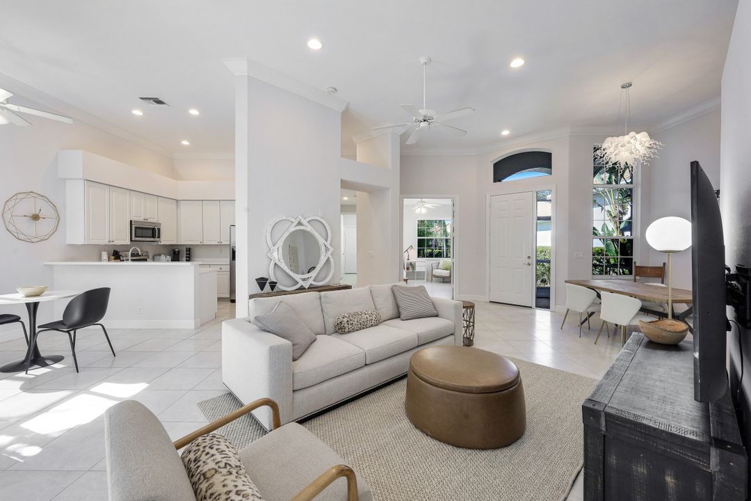 8591 Peppertree Way #205, Naples, FL 34114