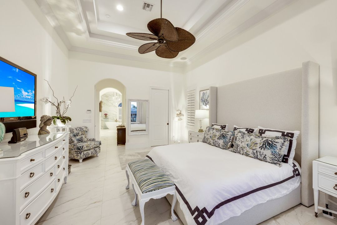 403 Seabee Ave, Naples, FL 34108