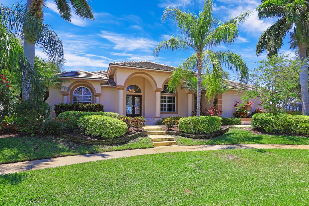 951 Olive Ct, Marco Island, FL 34145