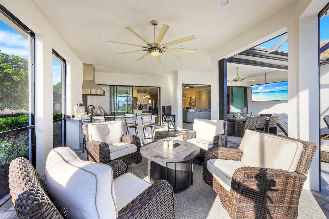 3274 Belon Ln, Naples, FL 34114