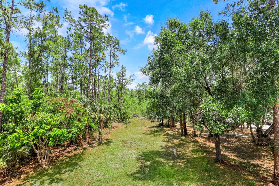 3675 10th Ave SE, Naples, FL 34117