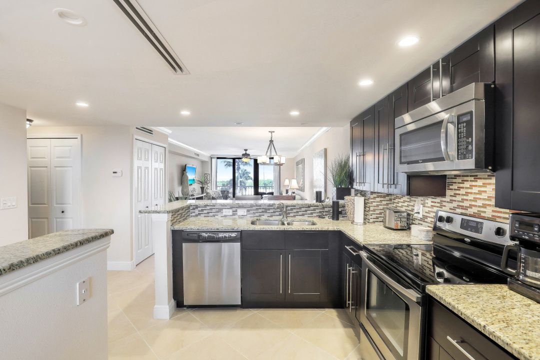 260 Seaview Ct, Marco Island, FL 34145