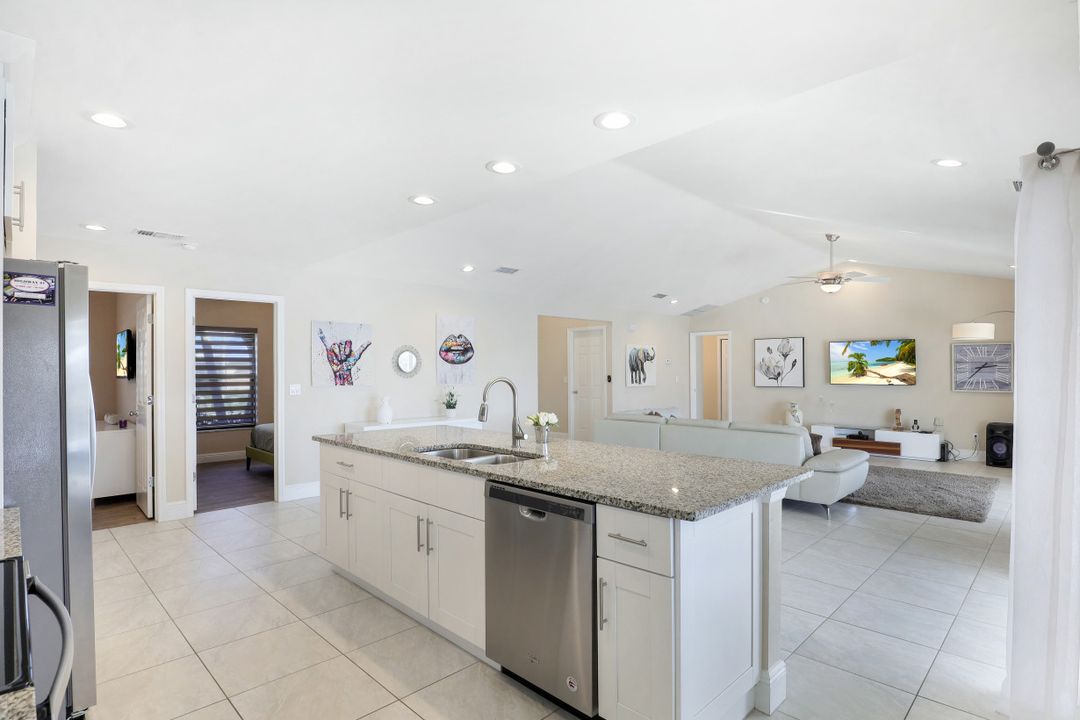 2812 SW 46th Terrace, Cape Coral, FL 33914