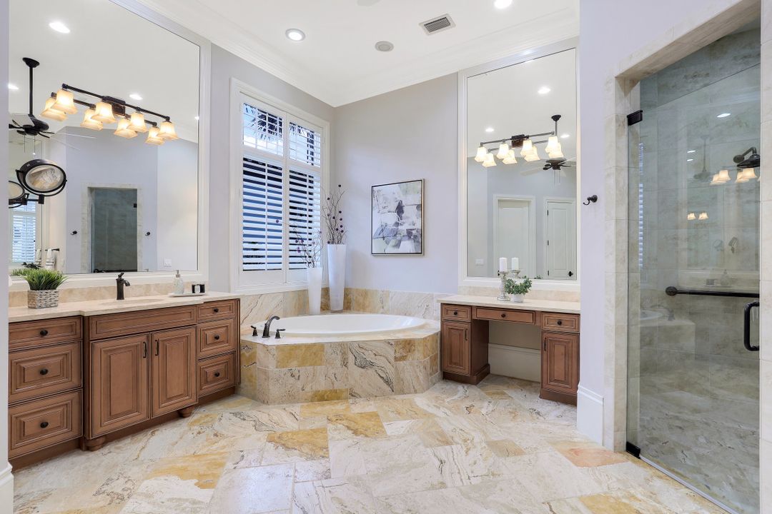 2228 Miramonte Ct, Naples, FL 34105