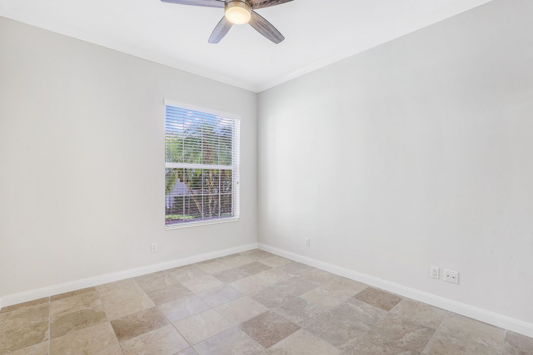 7759 Tommasi Ct, Naples, FL 34114