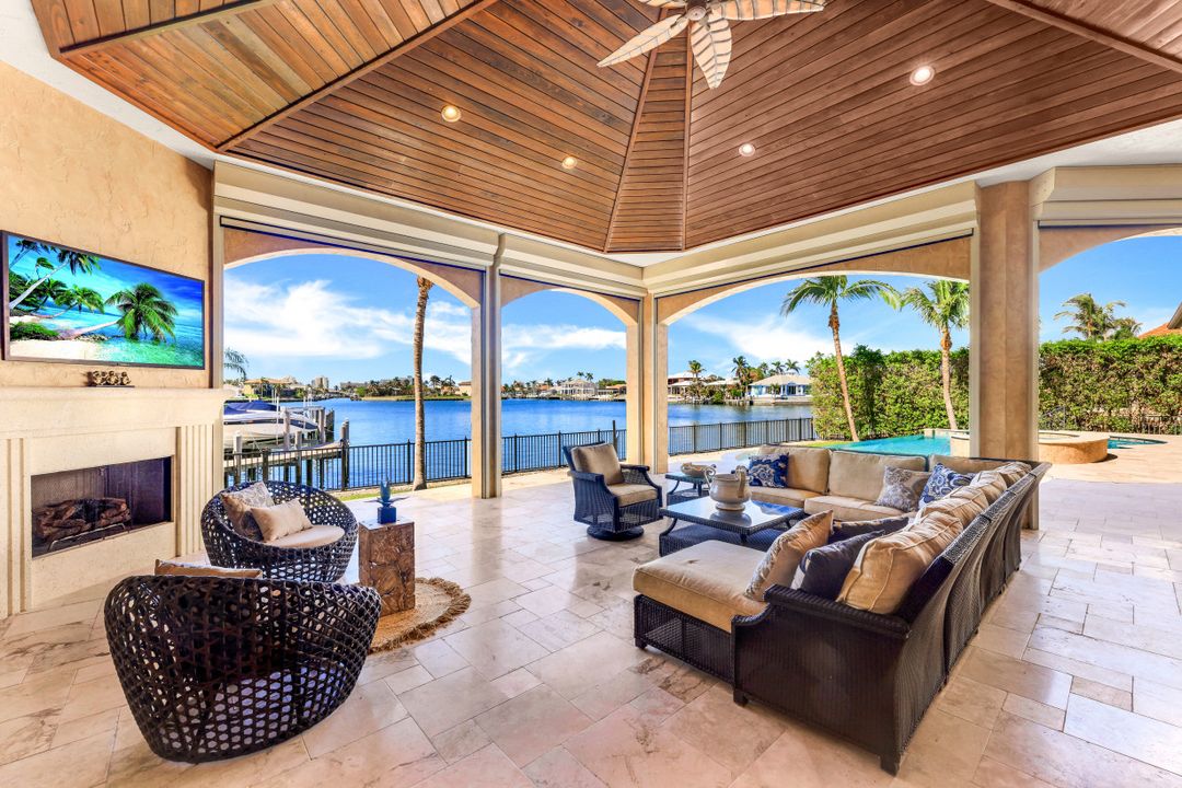 590 S Heathwood Dr, Marco Island, FL 34145