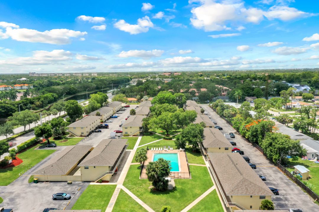 3325 Airport-Pulling Rd N #L-3 , Naples, FL 34105