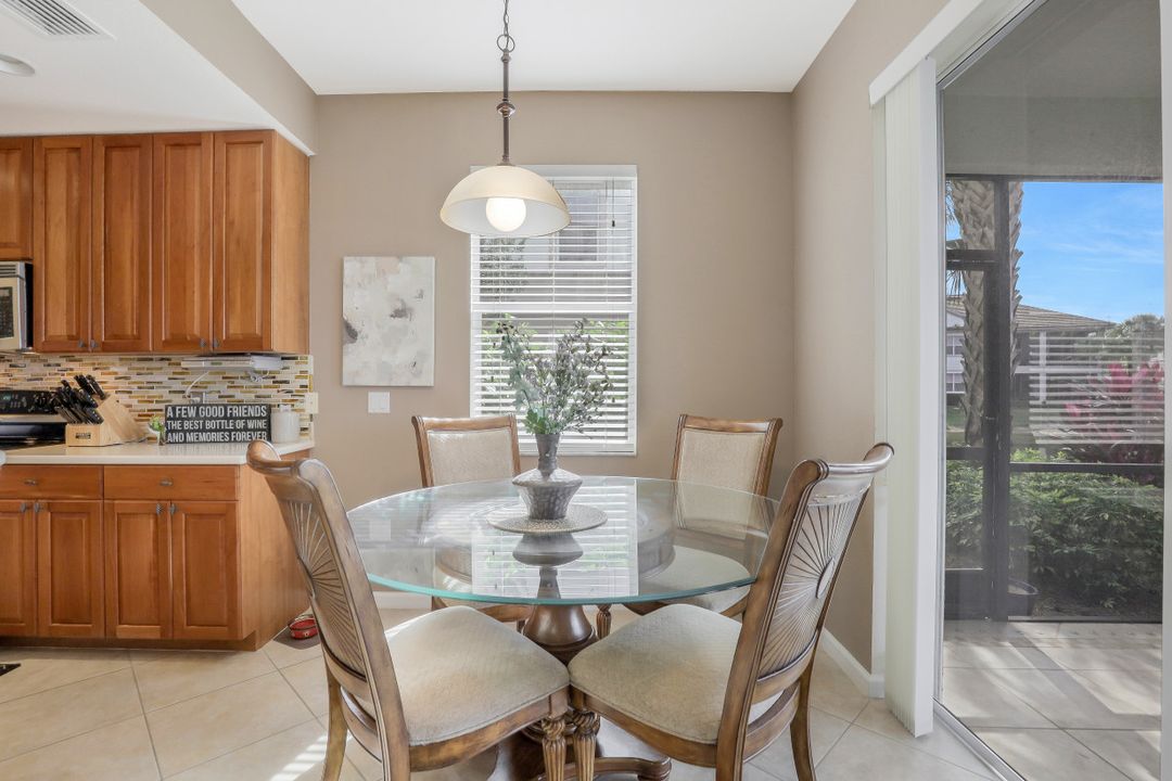 8763 Coastline Ct #101, Naples, FL 34120