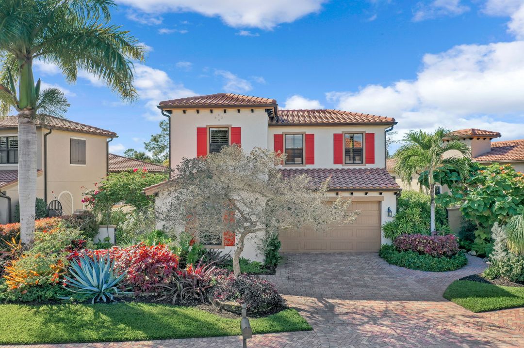 7915 Cordoba Pl, Naples, FL 34113