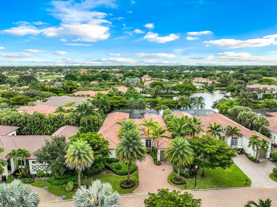 2228 Miramonte Ct, Naples, FL 34105