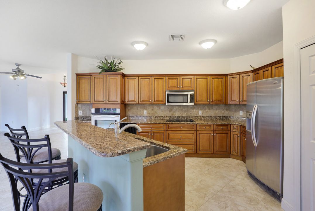 1491 20th Ave NE, Naples, FL 34120