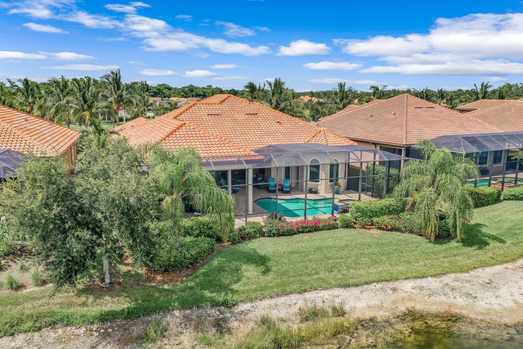 6512 Costa Cir, Naples, FL 34113