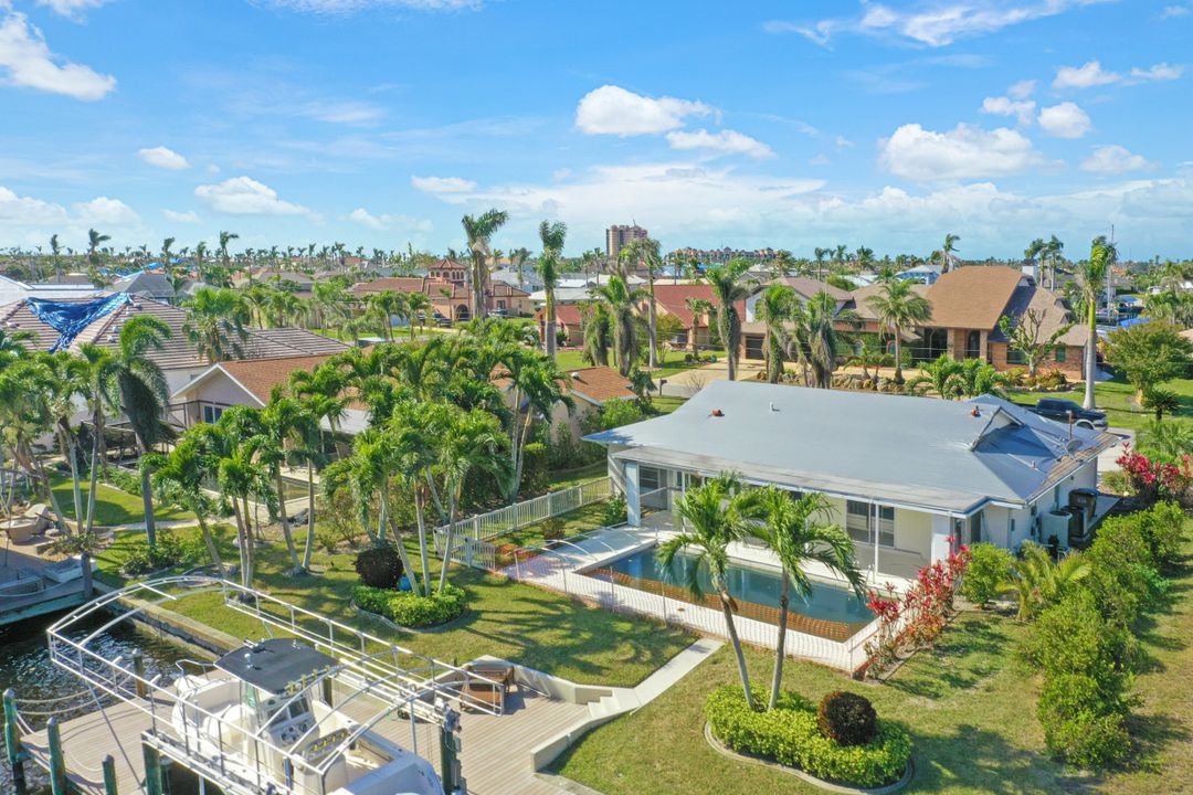 5327 SW 11th Ct, Cape Coral, FL 33914