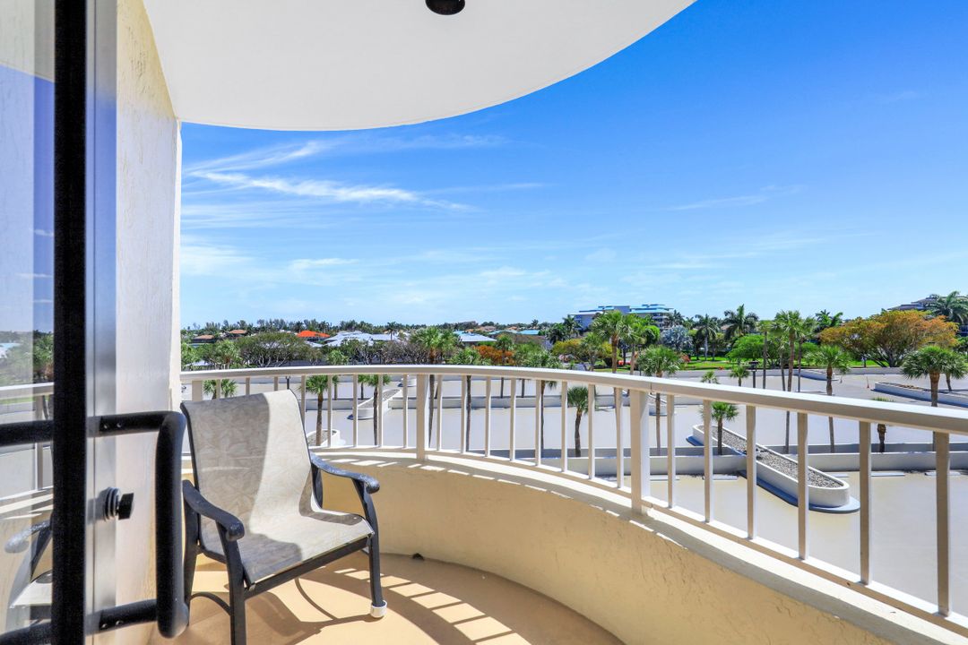 440 Seaview Ct, Marco Island, FL 34145