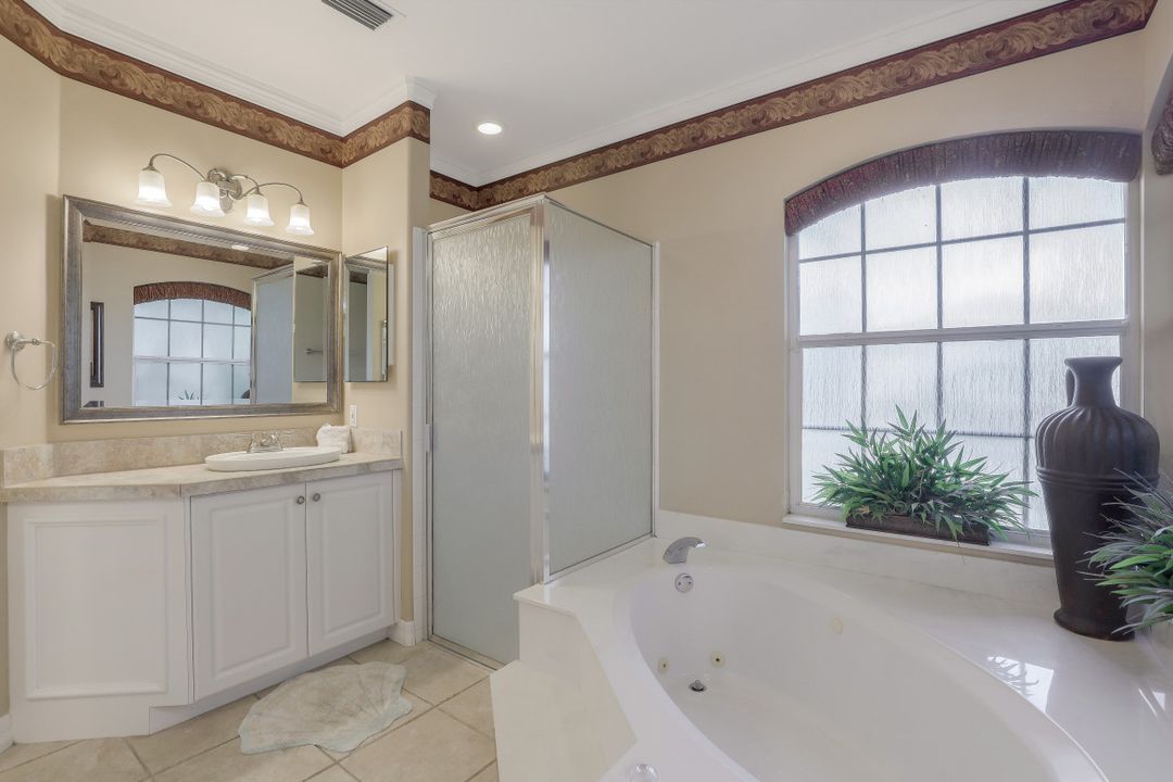 1786 Hummingbird Ct, Marco Island, FL 34145