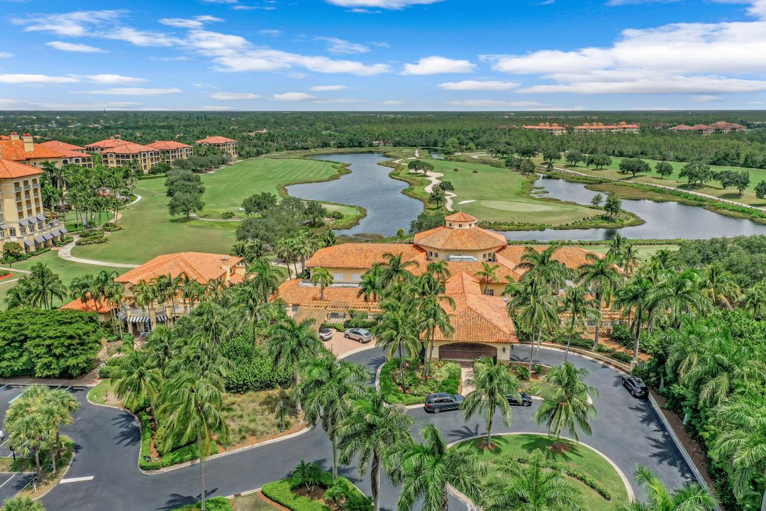 2748 Tiburon Blvd E #202, Naples, FL 34109