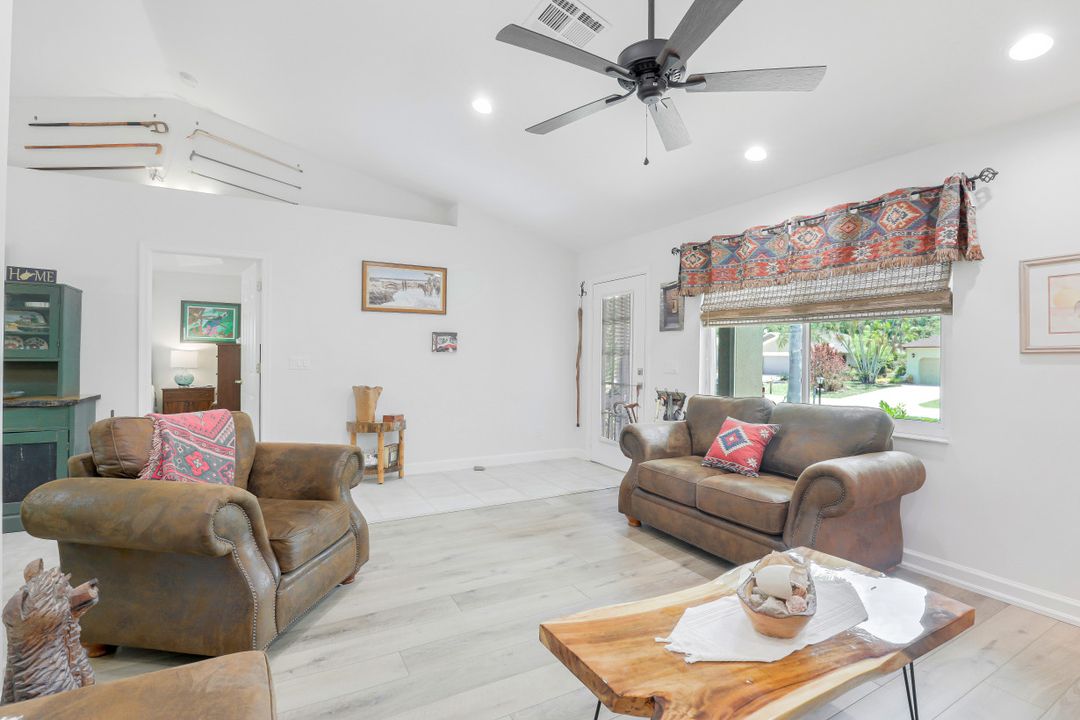 27150 Richview Ct, Bonita Springs, FL 34135