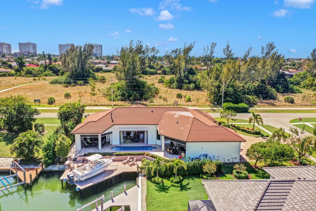 601 Crescent St, Marco Island, FL 34145