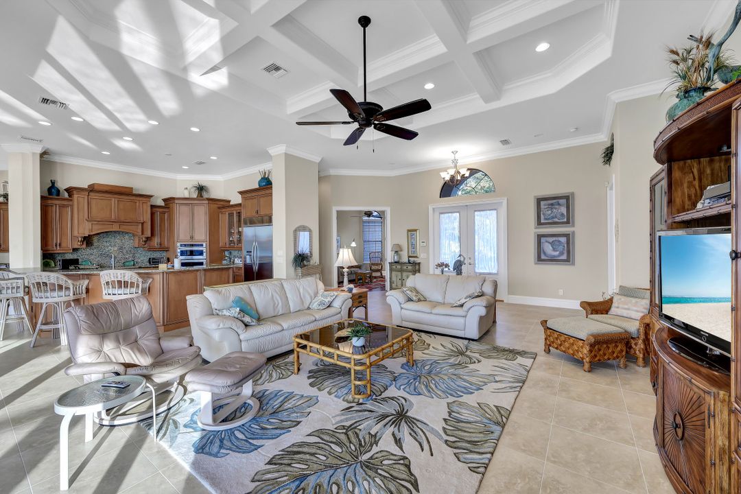 1415 Firwood Ct, Marco Island, FL 34145