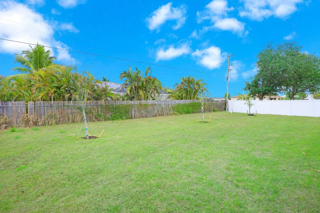 329 NE 13th Terrace, Cape Coral, FL 33909