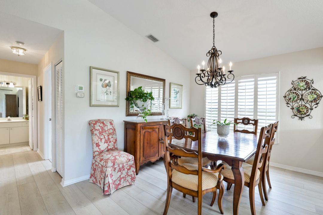 290 Emerald Bay Cir #L-2, Naples, FL 34110