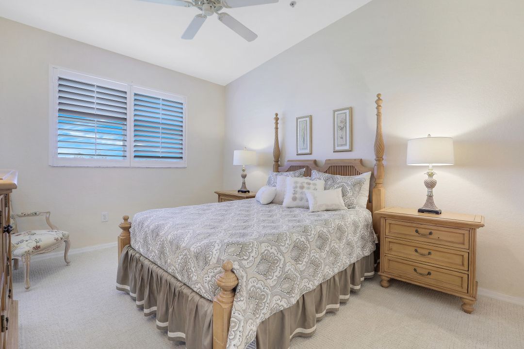 6828 Sterling Greens Dr #4402, Naples, FL 34104