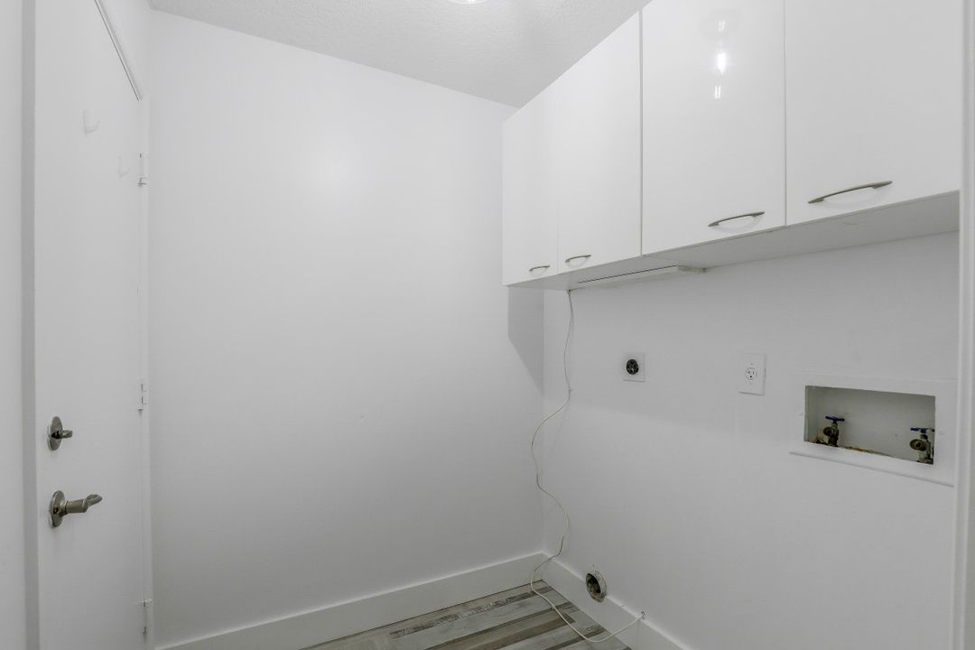 136 SW 206th Ave, Pembroke Pines, FL 33029