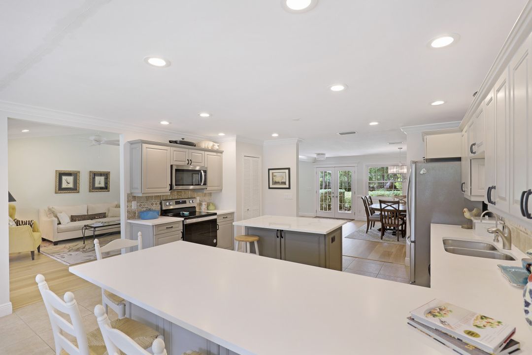 25063 Luci Dr, Bonita Springs, FL 34135