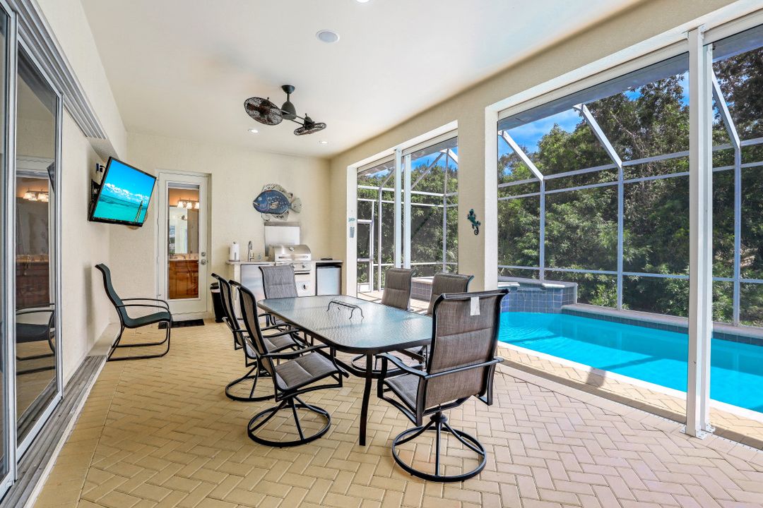 1722 Dogwood Dr, Marco Island, FL 34145