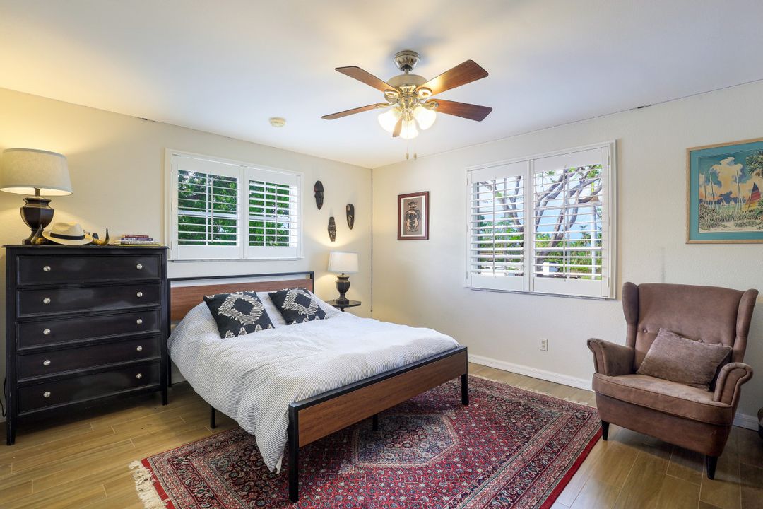 1030 Aqua Ln, Fort Myers, FL 33919