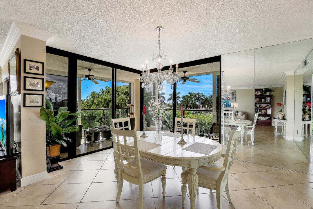 4031 Gulf Shore Blvd  #4F, Naples, FL 34103