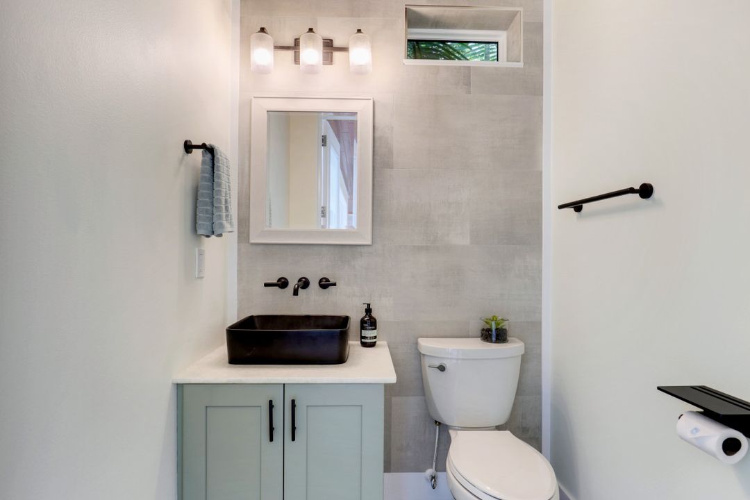 27050 Flamingo Dr, Bonita Springs, FL 34135