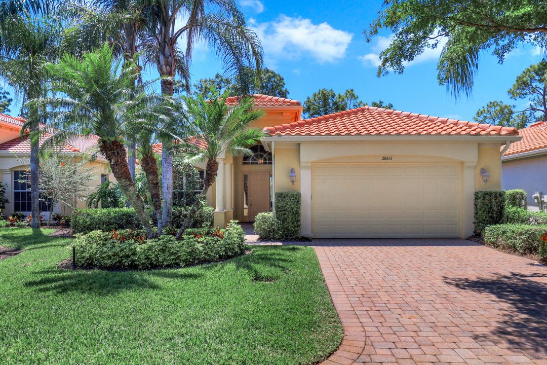 28651 Pienza Ct, Bonita Springs, FL 34135