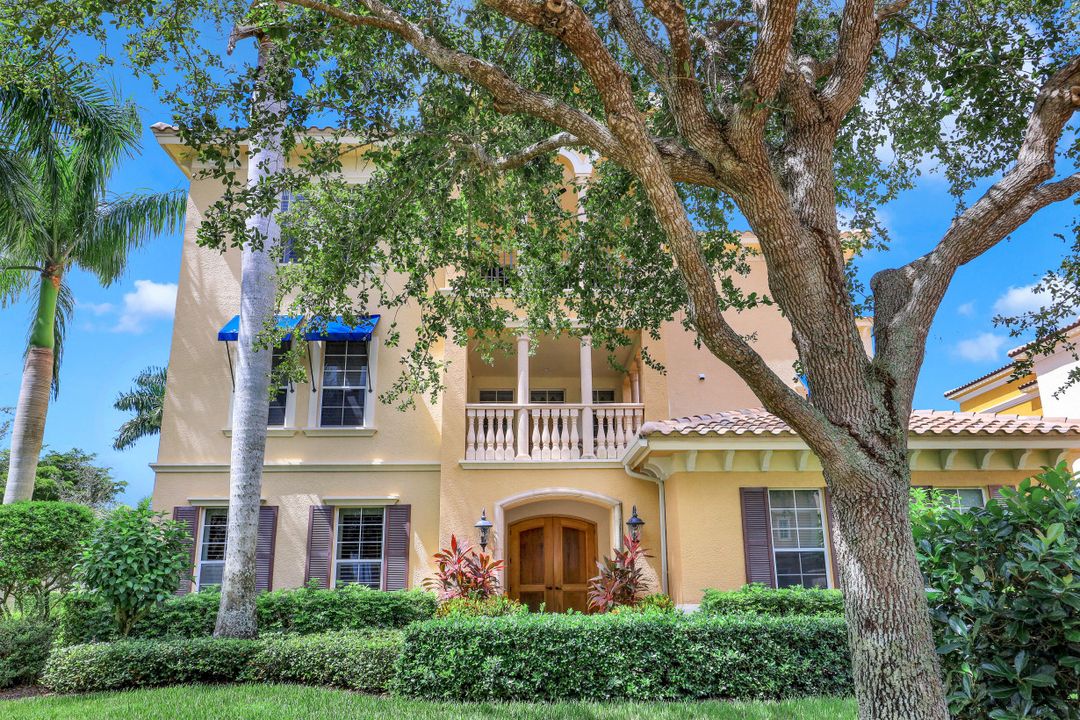 17780 Via Bella Acqua Ct #103, Miromar Lakes, FL 33913